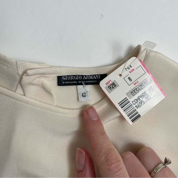 VINTAGE NWT ARMANI silk button back blouse - Picture 4 of 12